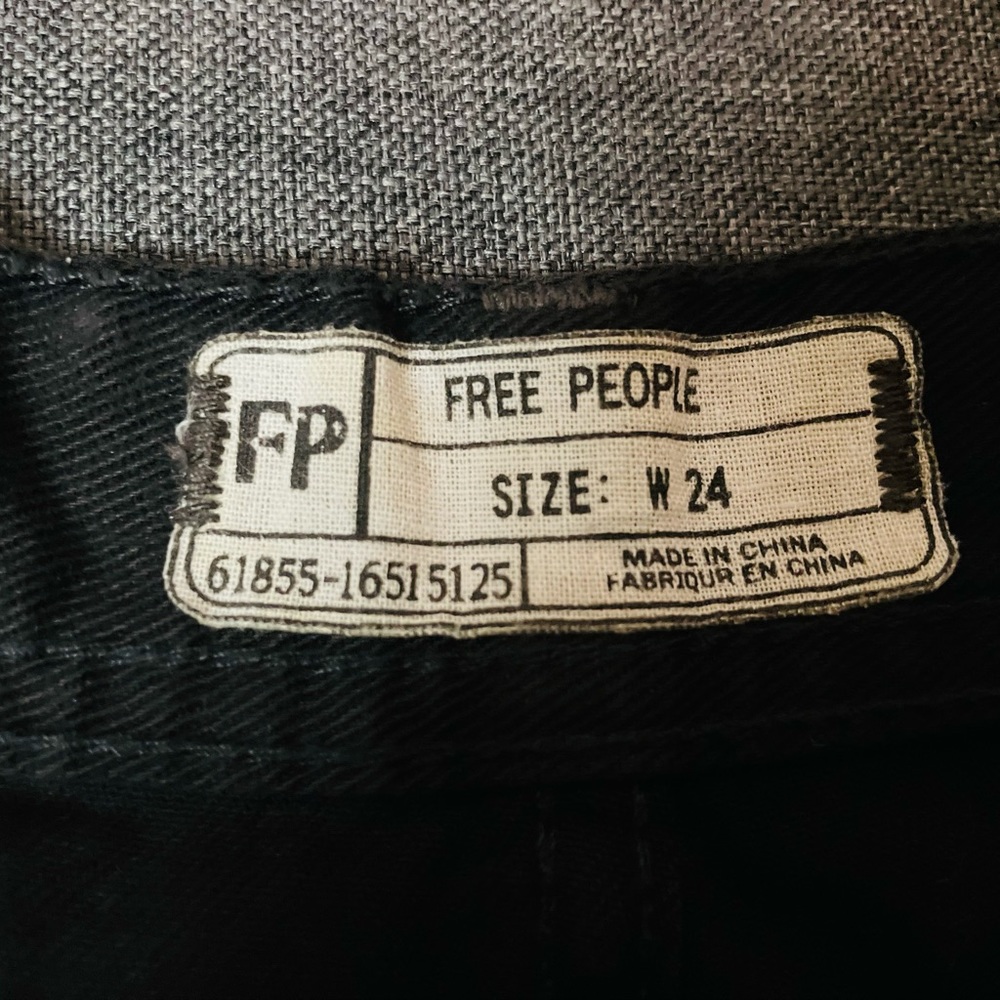 FP FREE PEOPLE BLACK SHORTS Size W 24 U.S.A.COD # 0159. - Picture 6 of 14